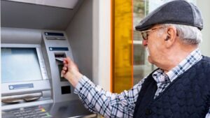 la-afip-subio-los-reintegros-a-jubilados-y-beneficiarios-de-auh-1379698