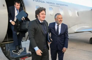 el-presidente-javier-milei-y-el-gobernador-alfredo-cornejo-mendoza-imagen-archivo-gobierno-mendoza