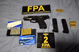 cayeron-bandas-narco-familiares-28-detenidos-y-un-botin-millonario-de-drogas-y-armas-SSPQXMZGGJF2FOHC7K2KUMOL7E
